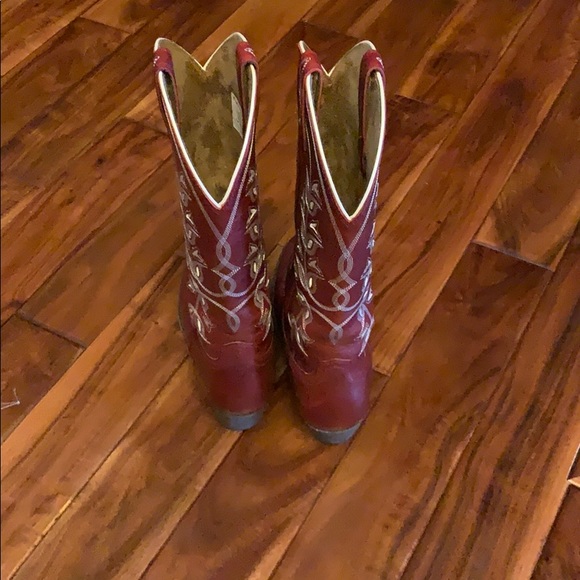 Boots - Picture 2 of 3